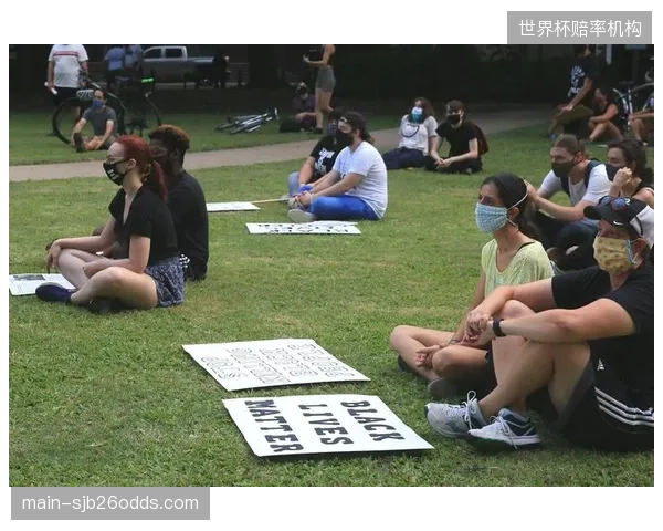 少数族裔教练比例攀升至两成数据直接瓦解原有的白人主导结构